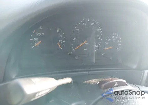 2005 Mercedes-Benz Ml 500 4Matic z USA, uszkodzony, nr VIN 4JGAB75E45A533851